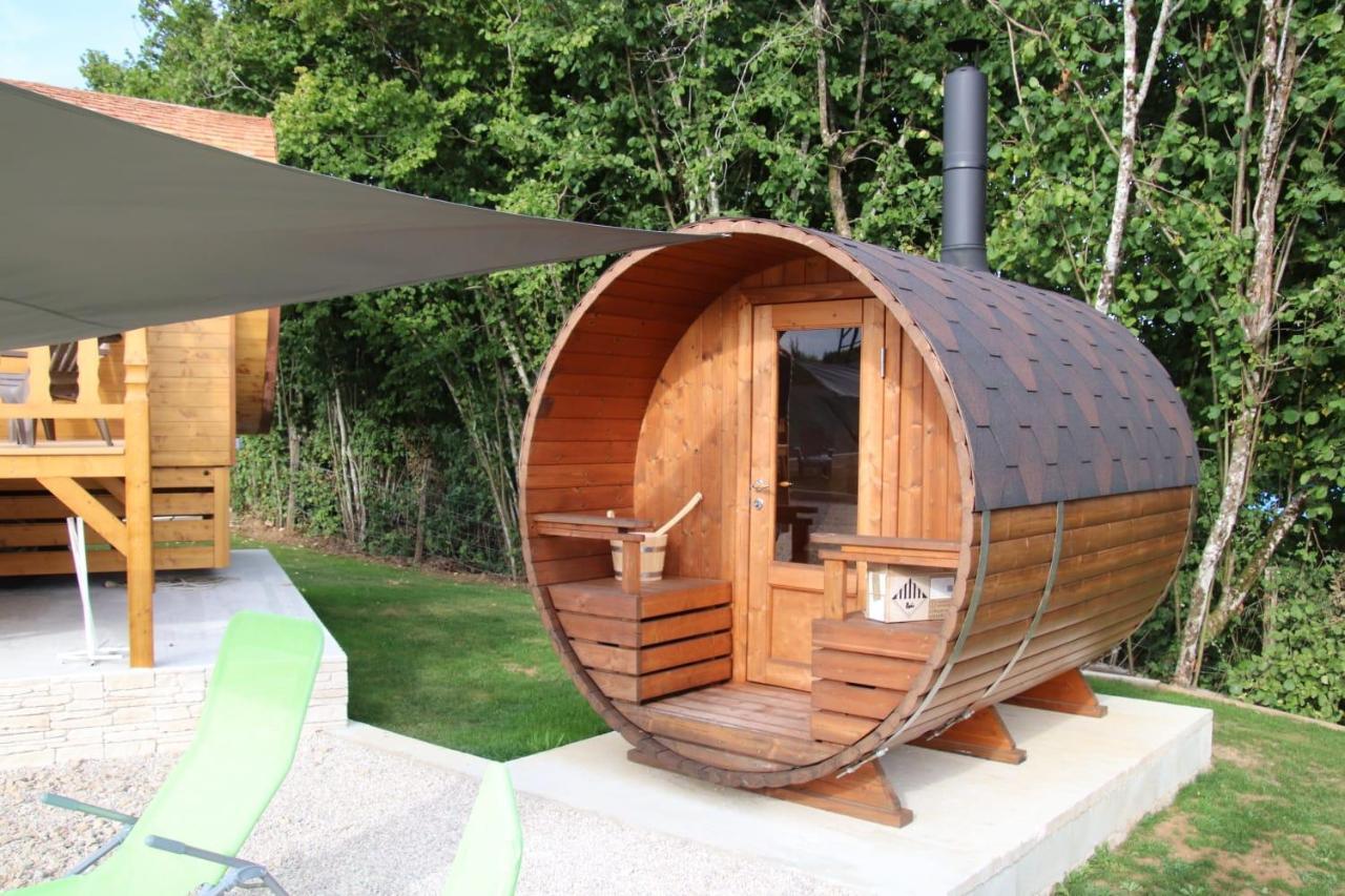 L'Insolite Jurassienne Dompierre-sur-Mont Exteriör bild